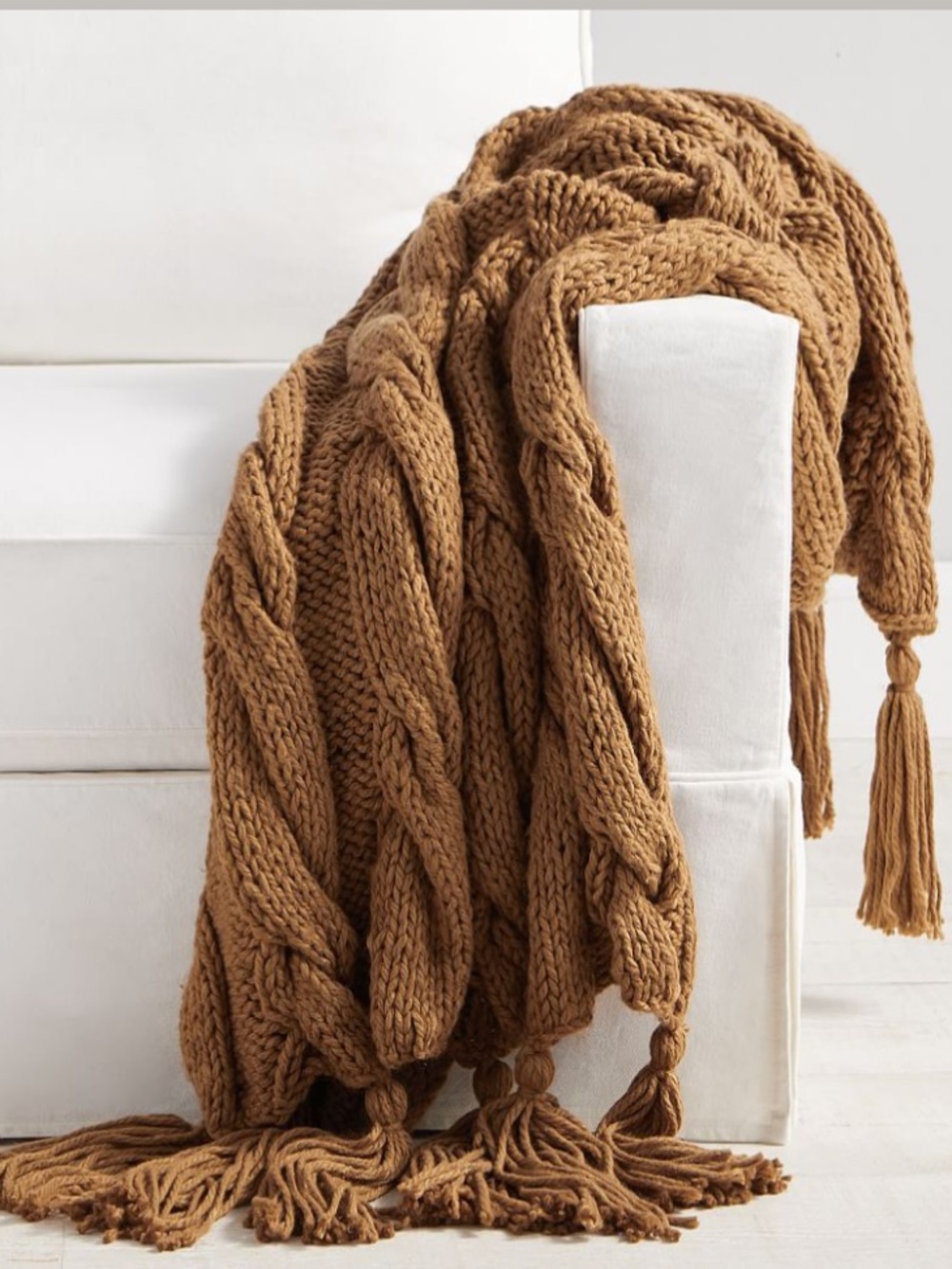 Pottery Barn Bluma Tobacco Chunky Knit Tassel Throw Sold Out New